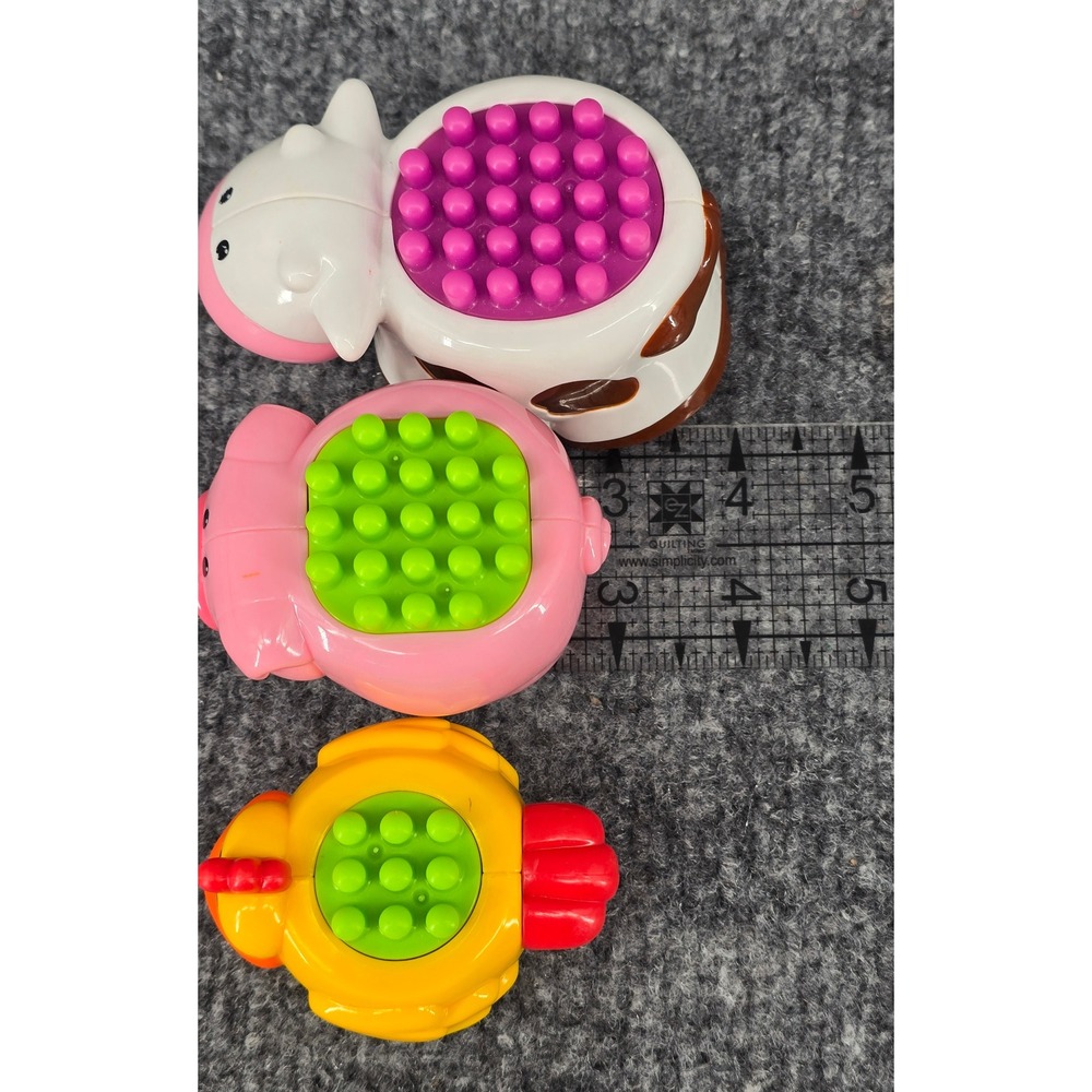Fisher Price Shake and Stack Figures Lot of 3 Multicolor Farm Animals Vtg Y2K - Picture 10 of 11